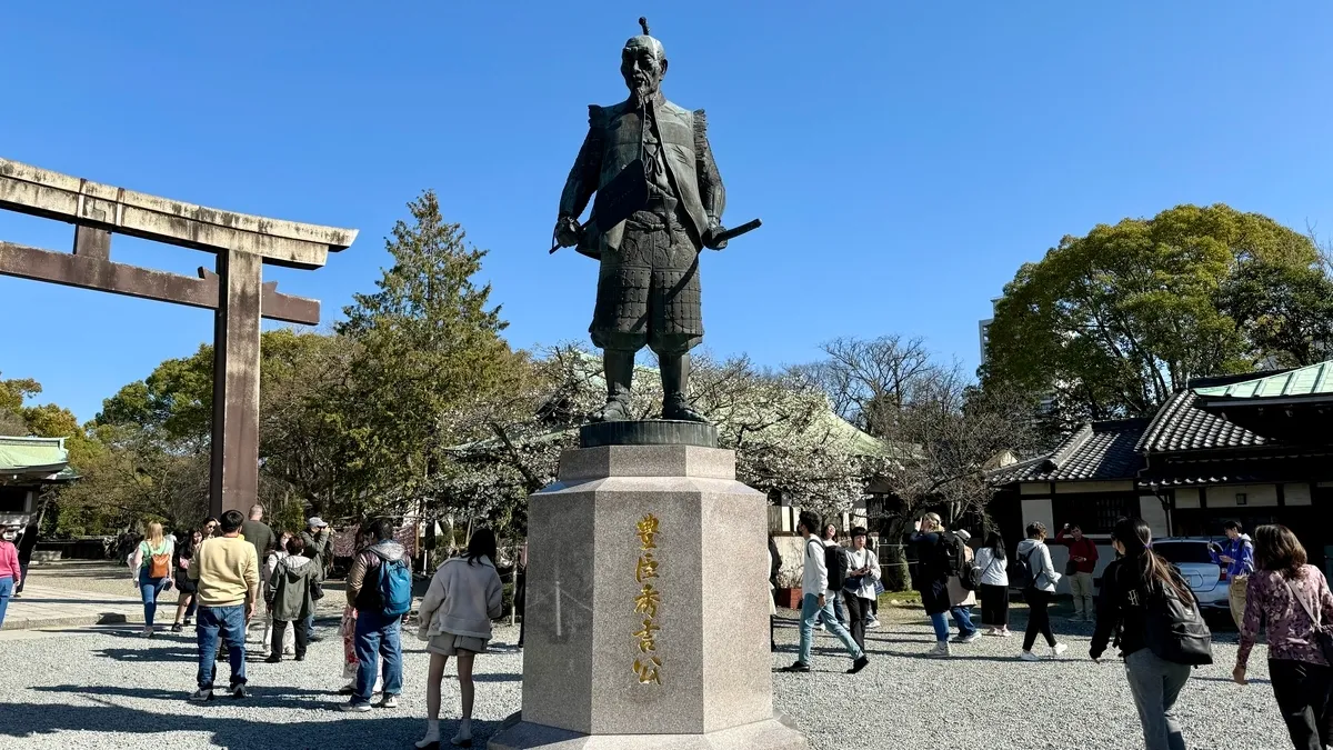 Toyotomi Hideyoshi statue
