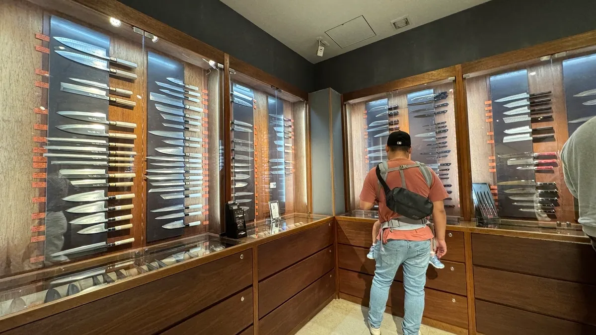 Knife Shop