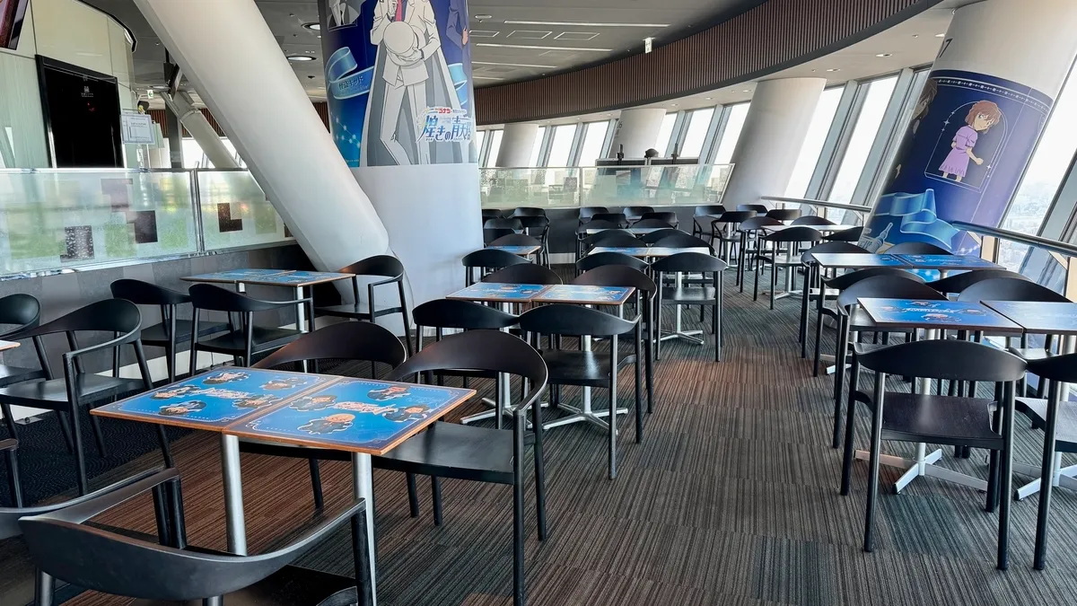 Table seats