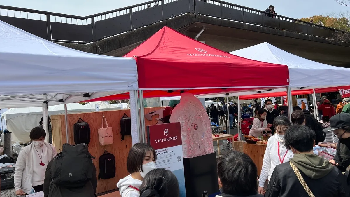 VICTORINOX booth